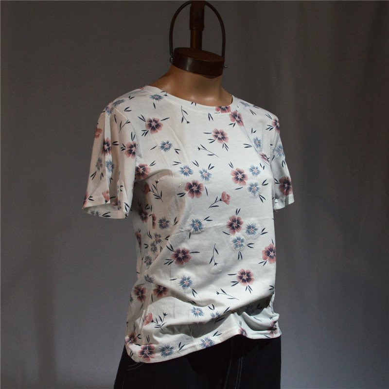 Mujer remera modal estampa flor lila