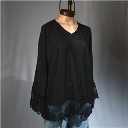 Mujer Remera lanilla amplia mangas largas escote V detalle encaje