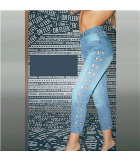 https://kamirmoda.com/15218-home_default/mujer-pantalon-jean-rigido-moon-argollas-cadenas.jpg
