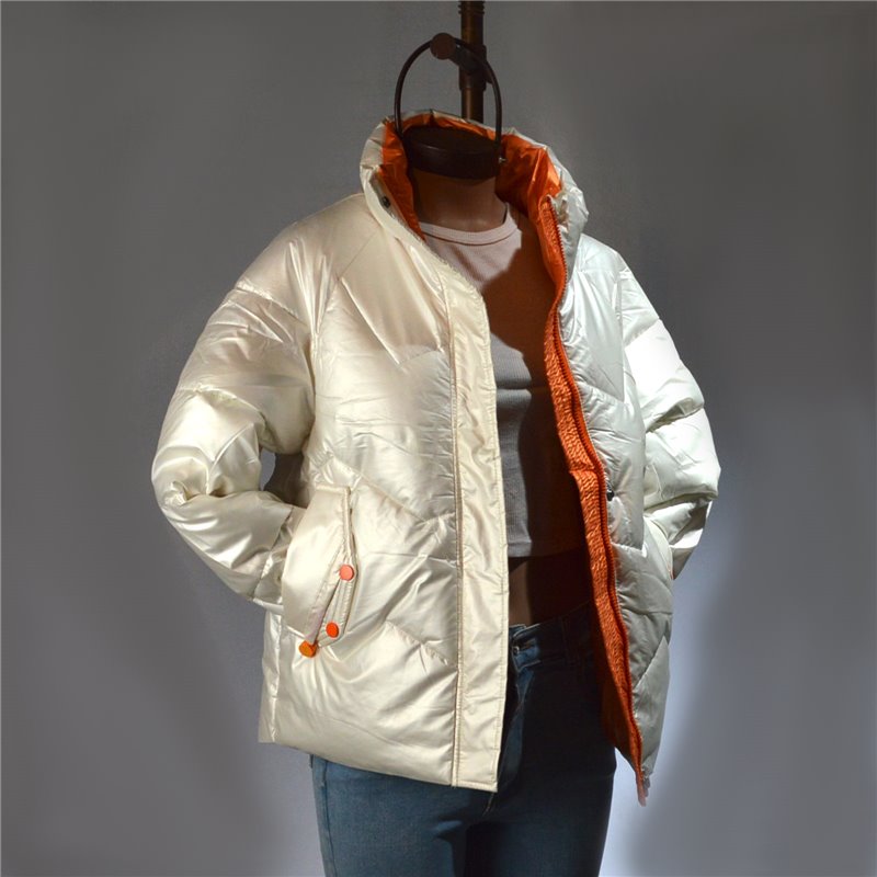 Mujer campera sire bolsillo tachas