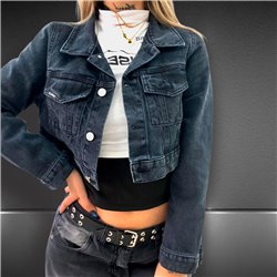 Mujer campera jean corta