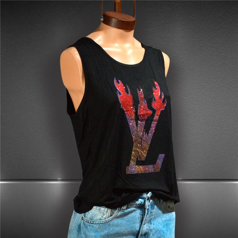 Mujer musculosa lycra frente brillo fuego LOUIS VUITTON