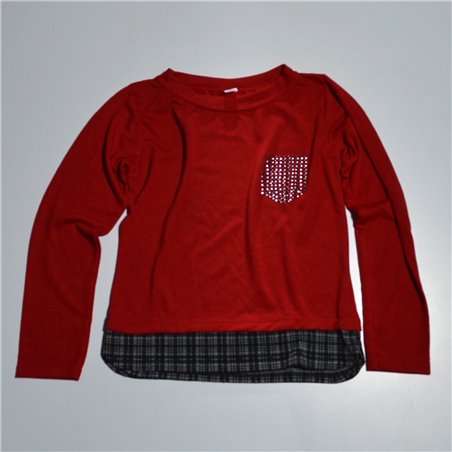 Nena remera lanilla superpuesta mangas largas detalle bolsillo tachas