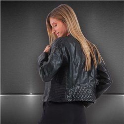 Mujer campera ecocuero fuelle al costado elastizado
