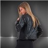 Mujer campera ecocuero fuelle al costado elastizado