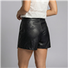Mujer short pollera engomada detalle cadena - MO