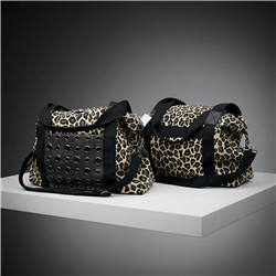 Bolso print frente bolsillo arandelas - GO
