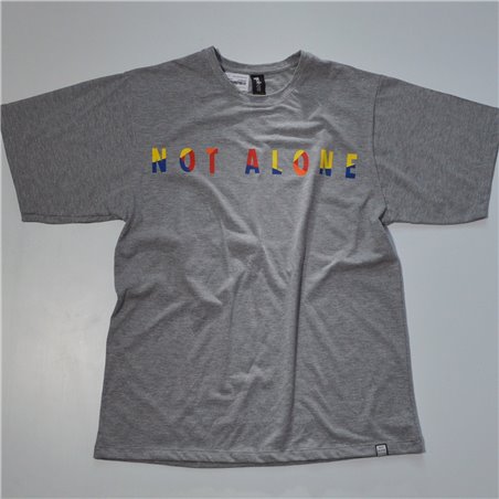 Hombre remera algodon estampa letras numeros multicolor