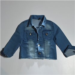 Nena campera jean sin ruedo estampa en espalda mariposa lentejuelas