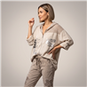 Mujer campera creep combinada guipur capucha frente letras ITA - IB