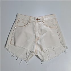 Mujer Short jean color rigido tachas conicas desflecado