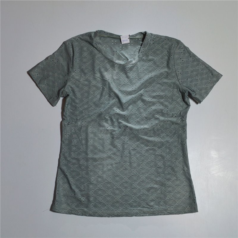 Mujer remera broderie escote redondo